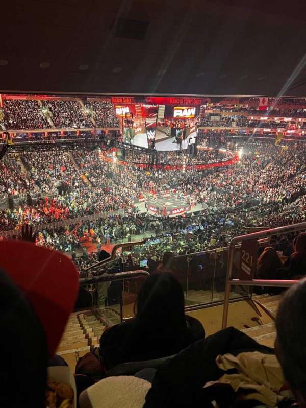 Madison Square Garden, section: 221, row: 14, seat: 27
