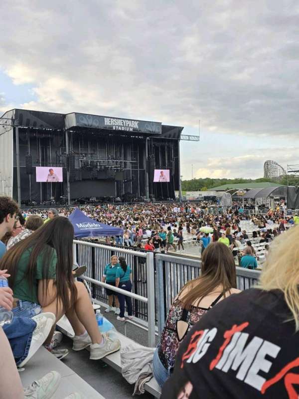 Hershey Park Stadium, section: 4, row: CC, seat: 14
