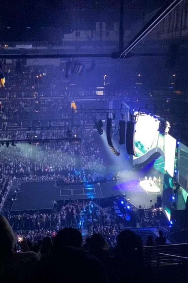 United Center, section: 334, row: 15, seat: 5