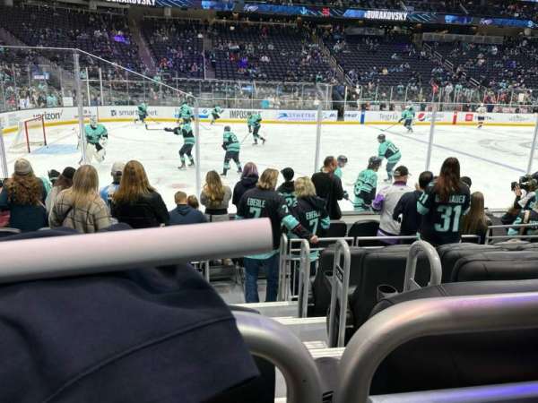 Climate Pledge Arena, section: 16, row: F, seat: 1