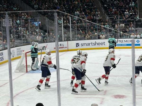 Climate Pledge Arena, section: 16, row: F, seat: 1