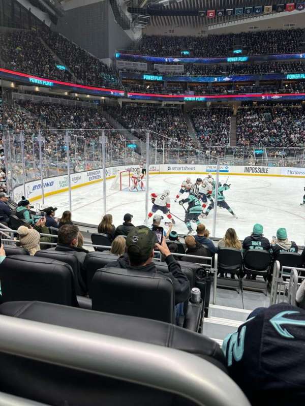 Climate Pledge Arena, section: 16, row: F, seat: 1