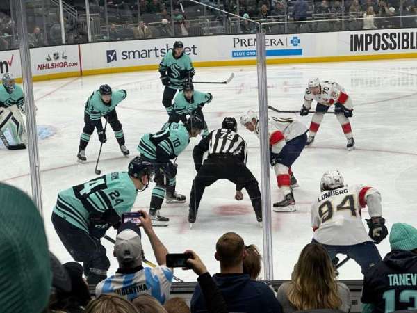 Climate Pledge Arena, section: 16, row: F, seat: 1