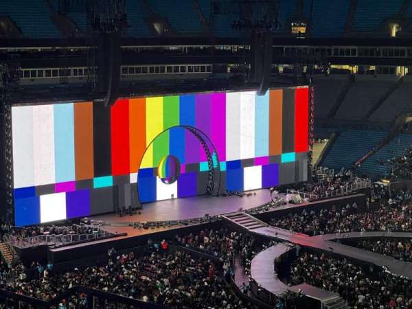 Bank of America Stadium, section: 537, row: 4, seat: 9