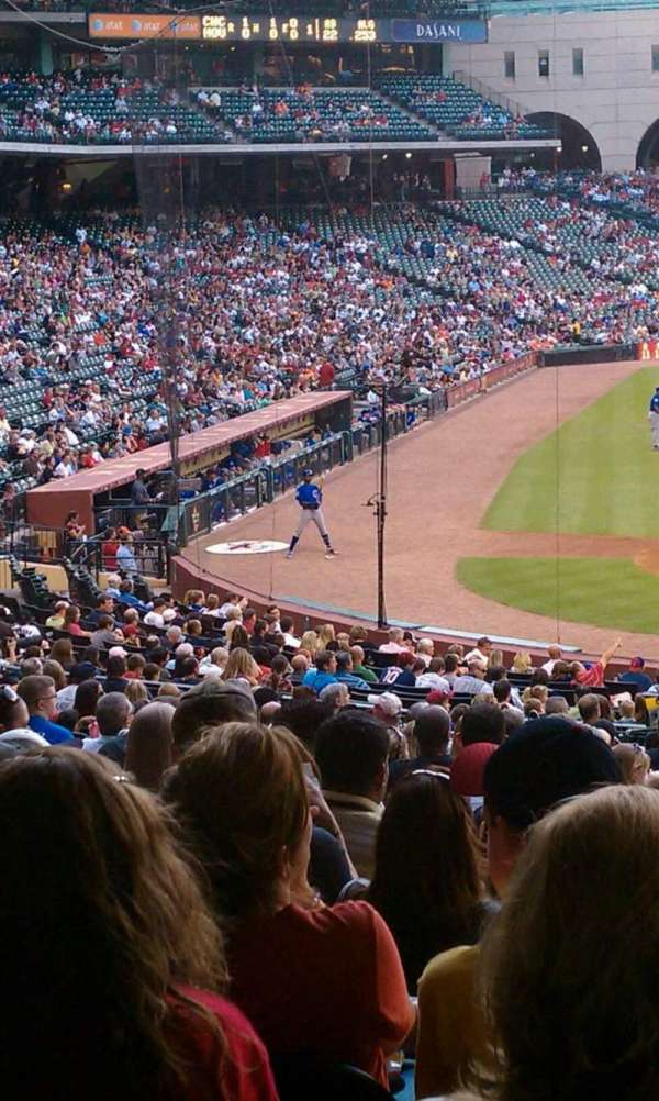 Daikin Park, section: 122, row: 30, seat: 32