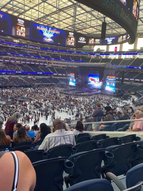 SoFi Stadium, section: 241, row: 11, seat: 1