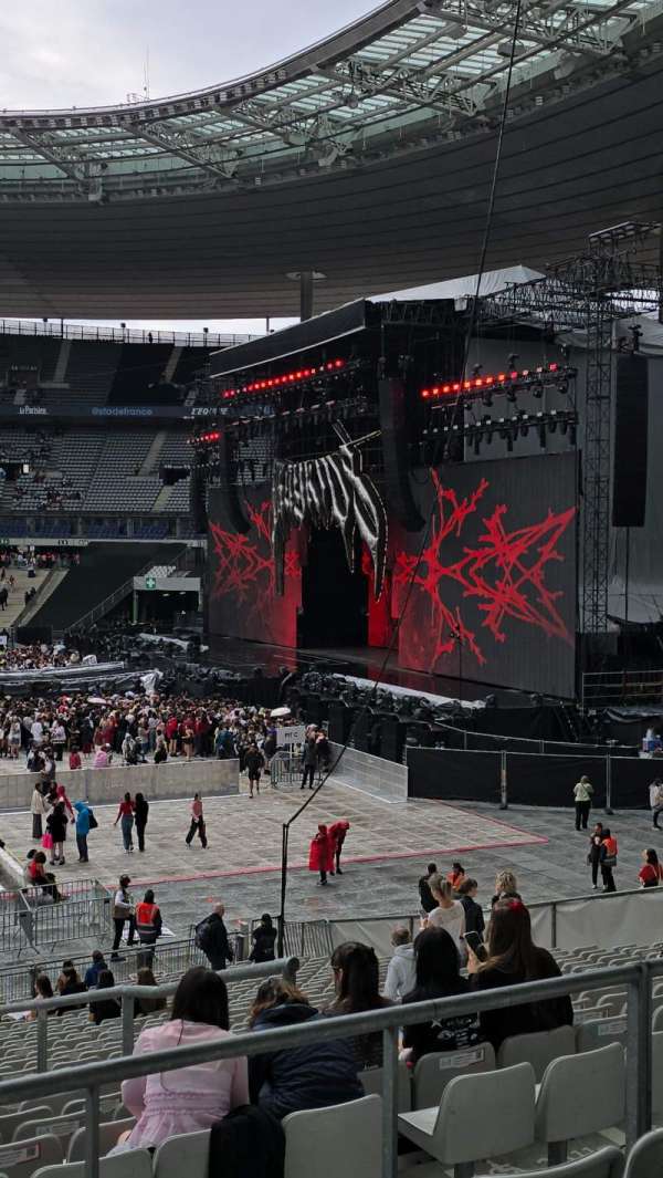 Stade de France, section: H1, row: 30, seat: 11