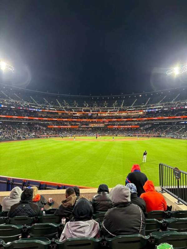 Citi Field, section: 140, row: 7, seat: 5