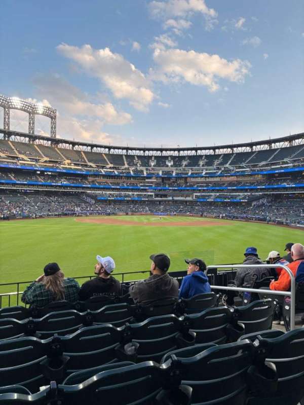 Citi Field, section: 139, row: 6, seat: 5