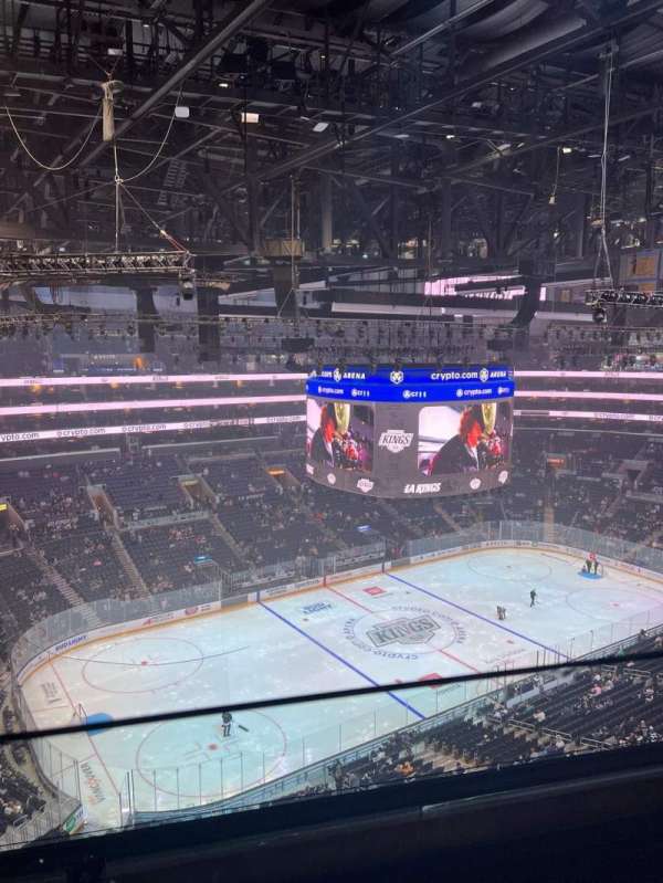 Crypto.com Arena, section: 321, row: 6, seat: 15