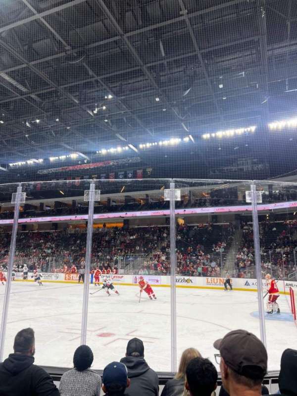 Acrisure Arena, section: 123, row: E, seat: 6