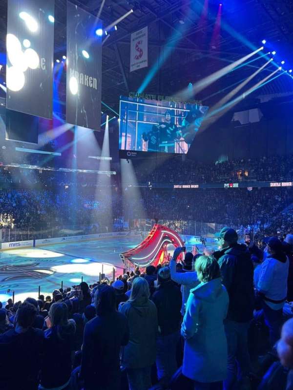 Climate Pledge Arena, section: 02, row: S, seat: 13