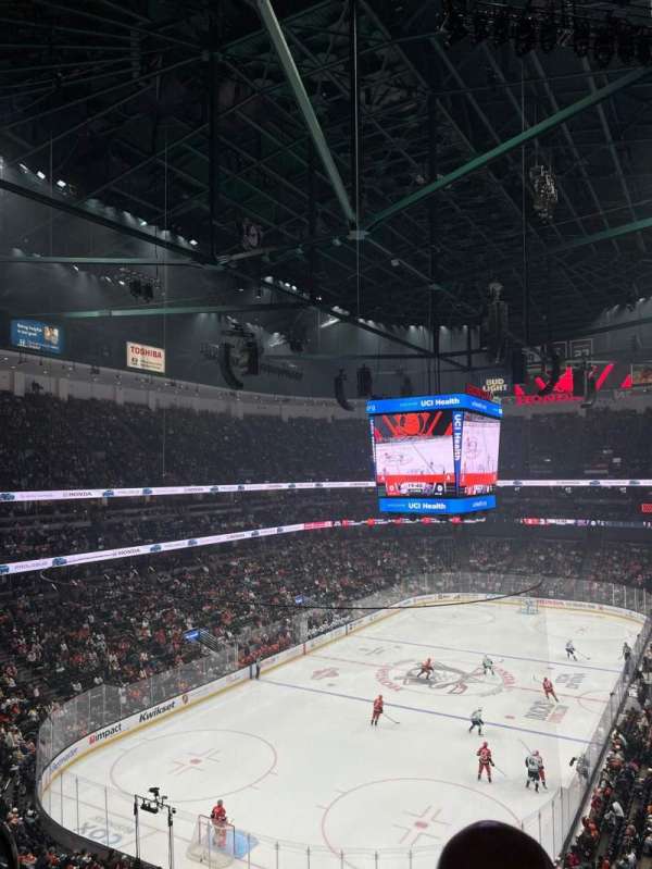 Honda Center, section: 441, row: B, seat: 15