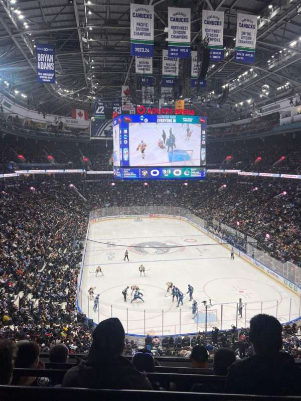 Rogers Arena, section: 302, row: 5, seat: 5