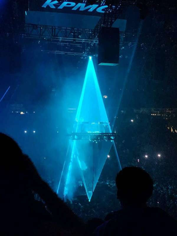 Rogers Arena, section: 118, row: 16, seat: 10