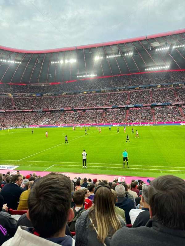 Allianz Arena, section: 104, row: 14, seat: 28