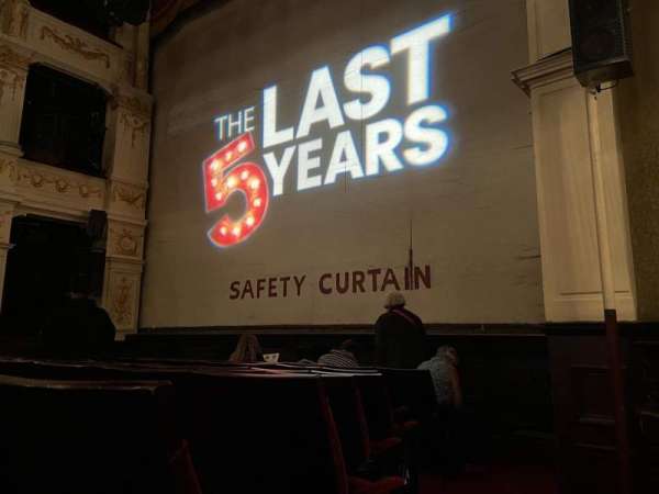 Garrick Theatre, section: Stalls, row: E, seat: 1