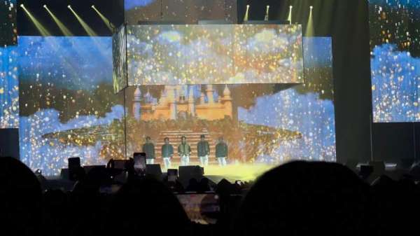 Gas South Arena, section: Floor 6, row: Row F, seat: 11