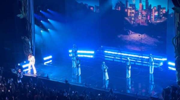 YouTube Theater, section: 206, row: F, seat: 5