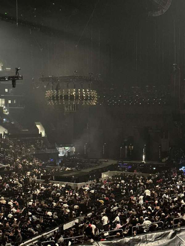 Crypto.com Arena, section: PR9, row: 10, seat: 7