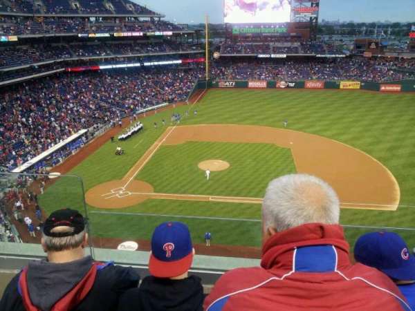 Citizens Bank Park, section: 315, row: 3, seat: 22