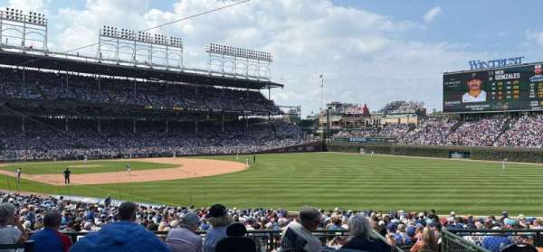 Wrigley Field, section: 231, row: 2, seat: 7