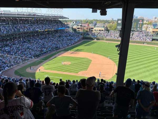 Wrigley Field, section: 425R, row: 7, seat: 20