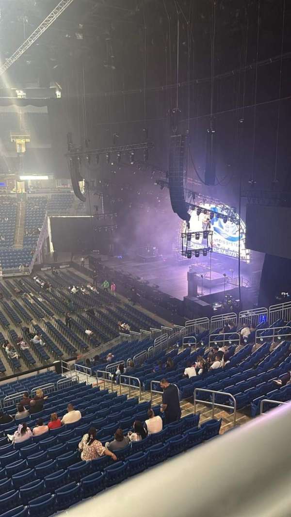 Coliseo de Puerto Rico, section: L202, row: A, seat: 12