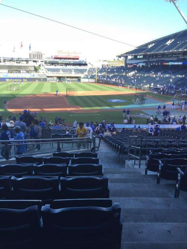 Kauffman Stadium, section: 219, row: JJ, seat: 11
