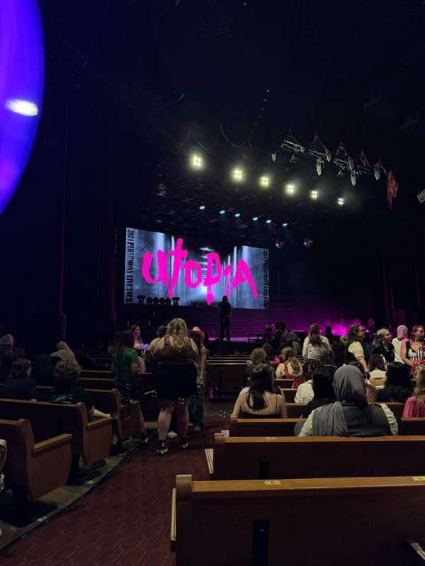 Grand Ole Opry House, section: 6, row: J, seat: 10
