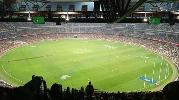 Melbourne Cricket Ground, section: Q8, row: DD, seat: 24-27