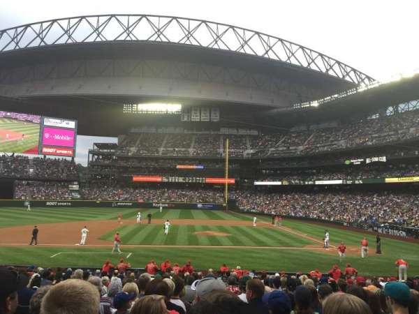 T-Mobile Park, section: 137, row: 25, seat: 9