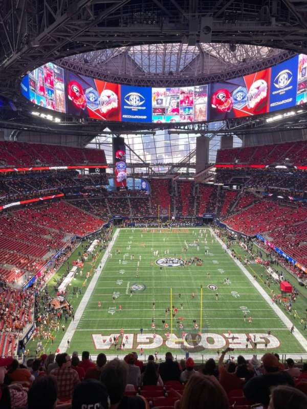 Mercedes-Benz Stadium, section: 327, row: 20