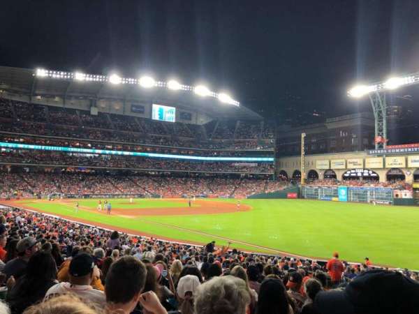 Daikin Park, section: 132, row: 30, seat: 19