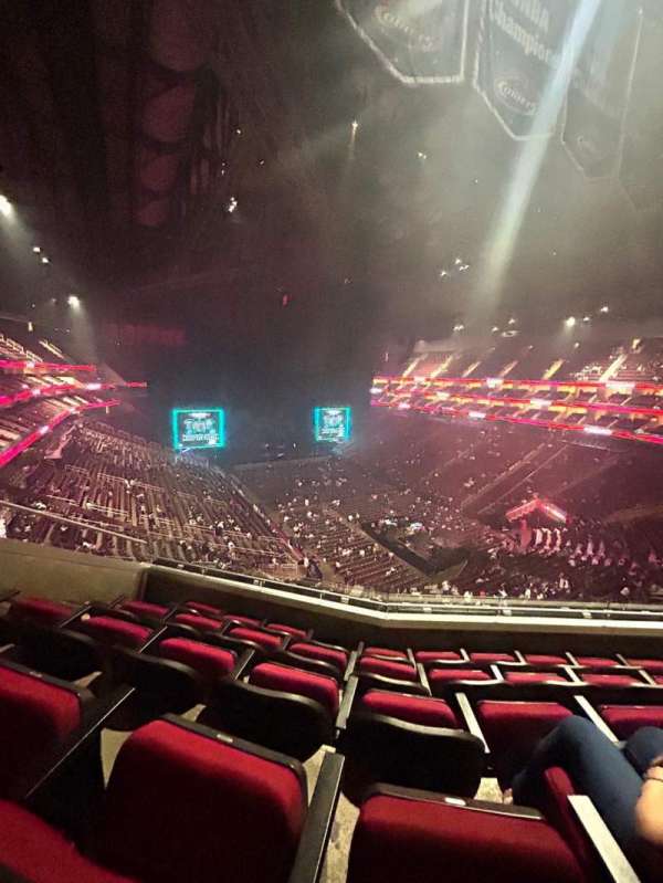 Toyota Center, section: 121, row: 5, seat: 4