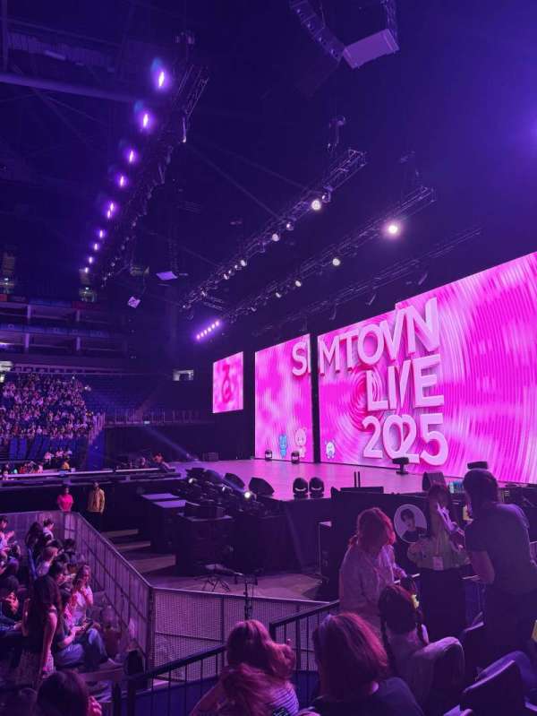 The O2, London, section: 112, row: F, seat: 385