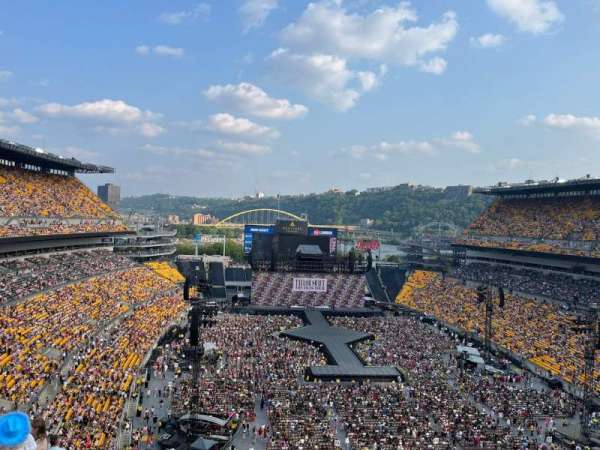 Acrisure Stadium, section: 521, row: S, seat: 20