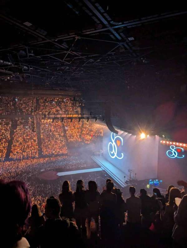 Accor Arena, section: Balcon F, row: 86, seat: 23