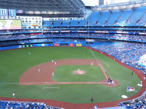 Rogers Centre, section: 529, row: 1, seat: 8