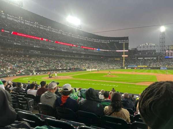 Rate Field, section: 124, row: 16, seat: 4