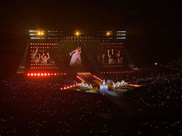 Paris La Défense Arena, section: 410, row: 46, seat: 7