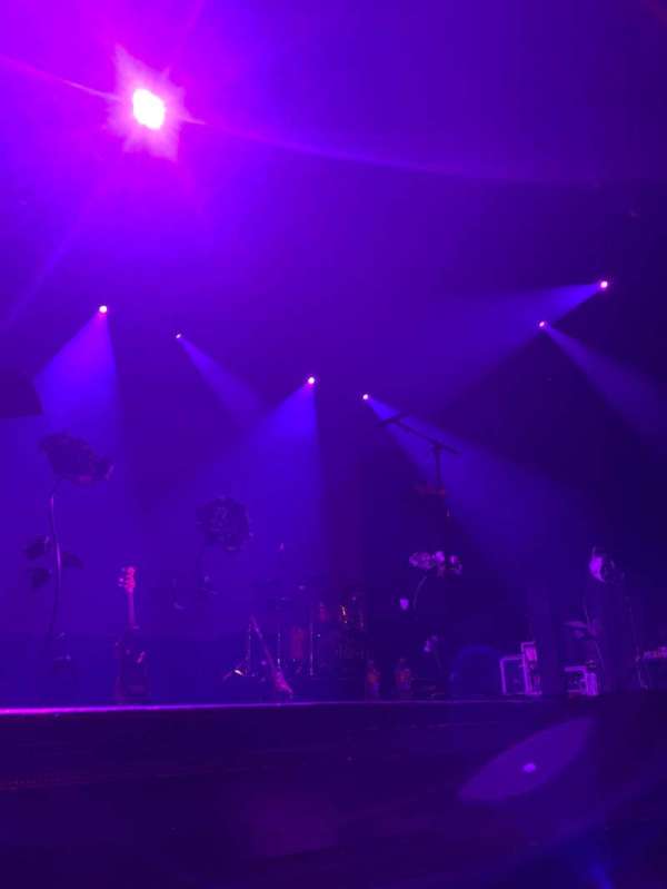 Warner Theatre, Washington D.C., section: Pit, row: BB, seat: 7