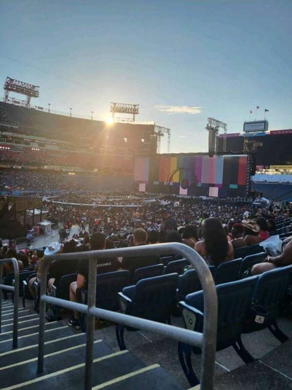 Nissan Stadium, section: 117, row: DD, seat: 1