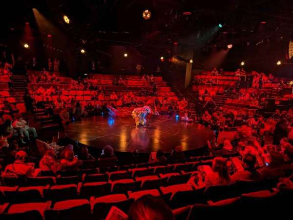 Circle in the Square Theatre, section: Orchestra 200 (Even), row: G, seat: 212