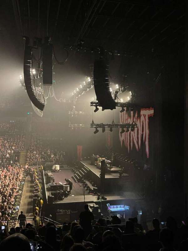 CFG Bank Arena, section: 101, row: V, seat: 2