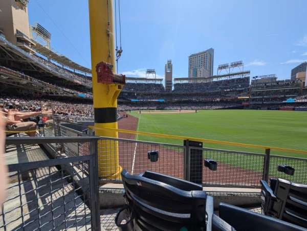 Petco Park, section: 125, row: 22, seat: 7