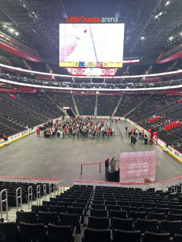 Little Caesars Arena, section: 102, row: 16, seat: 16