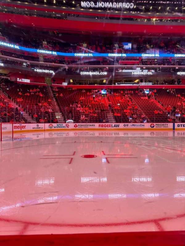 Little Caesars Arena, section: 125, row: 1, seat: 7
