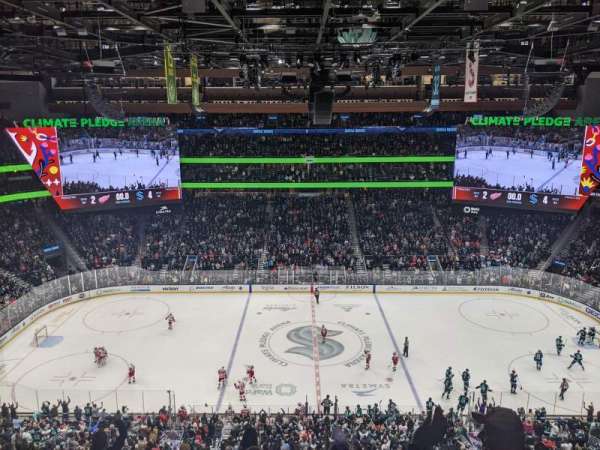 Climate Pledge Arena, section: 201, row: D, seat: 14
