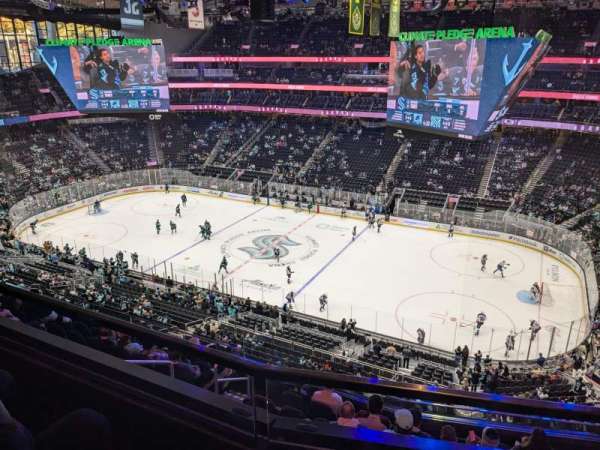 Climate Pledge Arena, section: 212, row: B, seat: 5